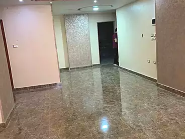 للبيع في شارع الشيخ زايد، مدينة الاسماعيلية، 145 متر