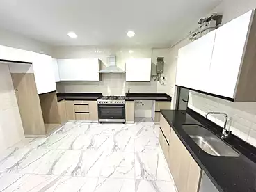 Apartments For rent in Lake View Residence - El Hazek, Compounds in New Cairo, 215 sqm