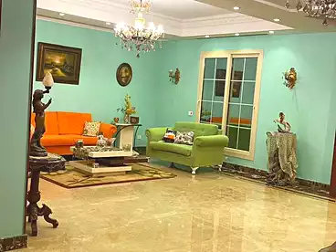 للبيع في شارع طلعت مصطفي، المرحله الثانيه، 560 متر
