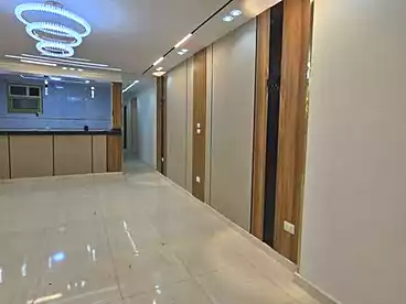شقق للبيع في شارع المجزر الالي، اللبيني، 160 متر
