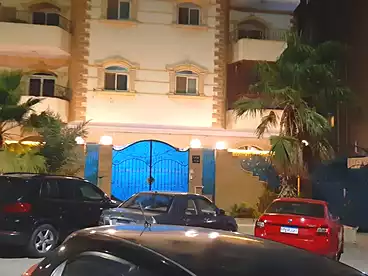 سكني للبيع في شارع رقم 1، الحي الرابع، 210 متر