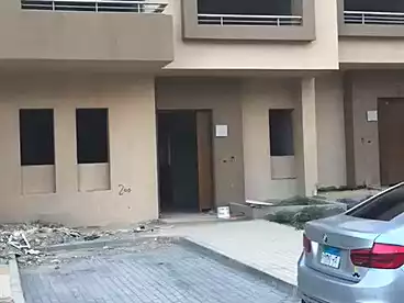 Town House For sale in Palm Hills October Golf Extension, Compounds in 6 October, 240 sqm