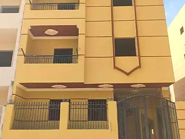 Building For sale in Neighborhood 5, Hai El Banafsg - Sixth Neighborhood, 120 sqm