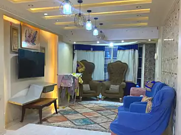 شقق للبيع في شارع المجزر الالي، اللبيني، 150 متر