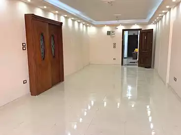 Apartments For sale in Ganaklis, Alexandria, 170 sqm
