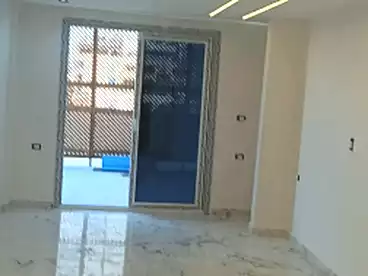 Roof For sale in Abu Yusuf, Al Agamy, 160 sqm
