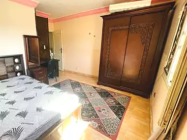شقق مفروشة للإيجار في شارع السلطان حسين، محطة الرمل، 105 متر