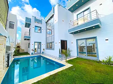 For sale in Omar El Mokhtar St., King Mariout, 300 sqm