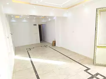 Roof For sale in El Falki, El Seyouf, 170 sqm