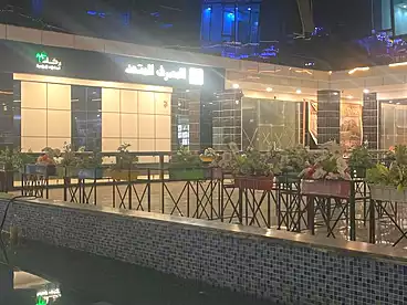 للبيع في طريق الهضبة الوسطي، الحي الثالث، 82 متر