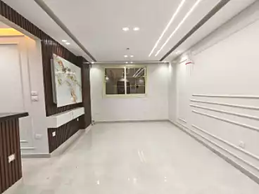 شقق للبيع في اللبيني، فيصل، 140 متر