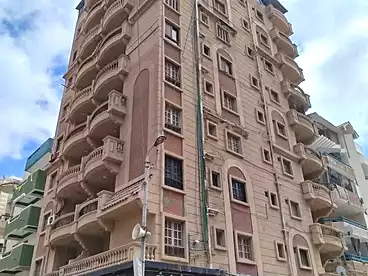 عقارات للبيع في شاطئ النخيل - ٦ اكتوبر، العجمي، 100 متر