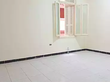 شقق للبيع في كامب شيزار، الاسكندرية، 160 متر