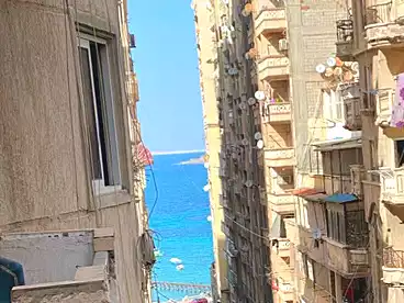شقق للبيع في شارع محمود العيسوي، سيدي بشر بحري، 150 متر