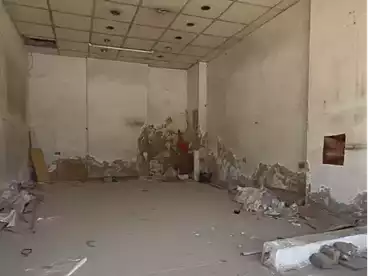 محلات للبيع في شارع ولي العهد، حدائق القبة، 30 متر