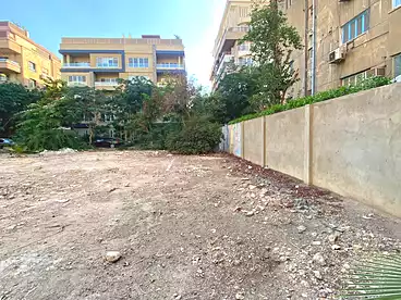 أراضي للبيع في شارع 18، سرايات المعادي، 1050 متر