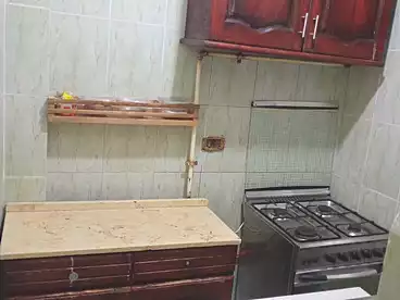 عقارات للإيجار في شارع المنشية، الطوابق، 100 متر