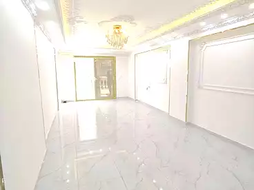 شقق للبيع في شارع خليل حماده، سيدي بشر بحري، 130 متر