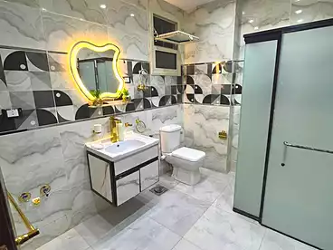 Apartments For sale in Ahmed Esmat St., Ain Shams, 145 sqm