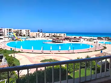 شاليهات للبيع في قرية زمردة - جولدن بيتش، منتجعات الساحل الشمالى، 125 متر