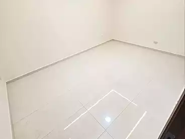 عقارات للإيجار في شارع أبو قير - طريق الحرية، جناكليس، 200 متر