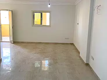 في حي اسكان الجامعة الامريكية، القاهرة الجديدة - التجمع الخامس، 200 متر