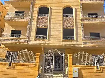 شقق للبيع في حي 2000 قطعة، التوسعات الشمالية، 200 متر