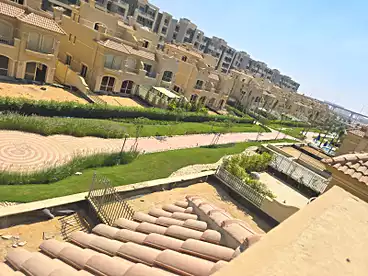 Town House For sale in El Patio Oro Compound - La Vista, Compounds in New Cairo, 295 sqm