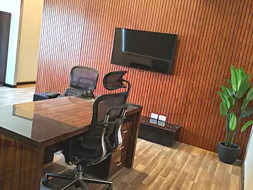 Offices For rent in Northern 90th St., 90th Street, 220 sqm