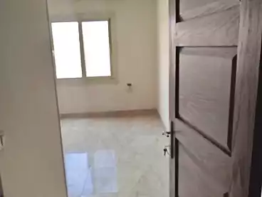 شقق للبيع في اللبيني، فيصل، 185 متر