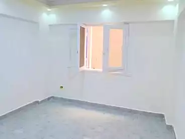 عقارات للإيجار في الكيلو 21، العجمي، 120 متر