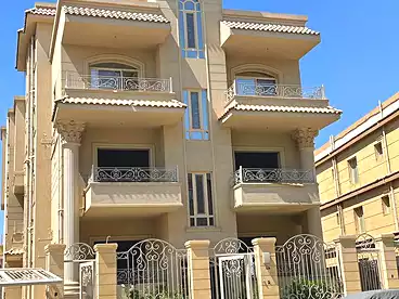 عقارات للبيع في شارع النباتات، المجاوره الرابعة عشر، 627 متر