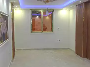 شقق للبيع في شارع المجزر الالي، اللبيني، 100 متر