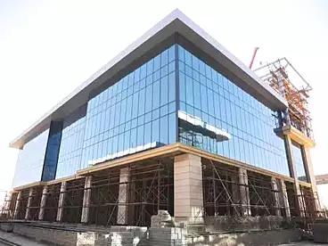 إداري للبيع في مول جولدن جيت - ريدكون، كمبوند بالتجمع الخامس، 161 متر