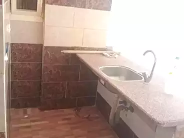 شقق للبيع في شارع الحنفية، البيطاش، 75 متر