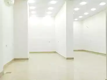 تجاري للإيجار في شارع 30، المندرة، 75 متر