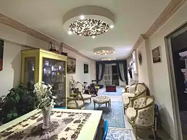 عقارات للبيع في كامب شيزار، الاسكندرية، 160 متر
