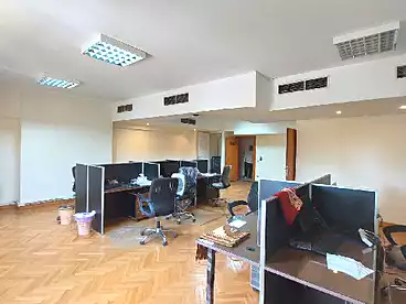 مكاتب للإيجار في شارع نهرو، الميريلاند، 350 متر
