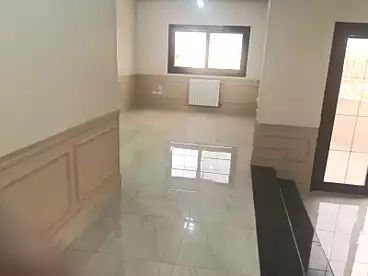شقق للإيجار في شارع محمود يونس، النرجس 4، 250 متر