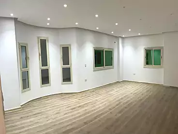 عقارات للإيجار في شارع سليمان عزبي، النرجس 3، 250 متر