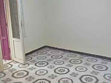 شقق للبيع في البيطاش، العجمي، 95 متر