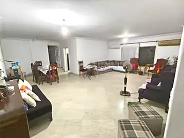 Apartments For sale in El Nasr St, New Maadi, 145 sqm