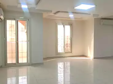 مكاتب للإيجار في شارع عبد الحميد بدوي، شيراتون، 220 متر