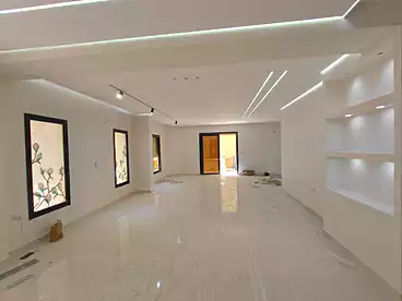 Apartments For rent in Abou Obaida Ibn El-Garah St., El Yasmeen 5, 350 sqm