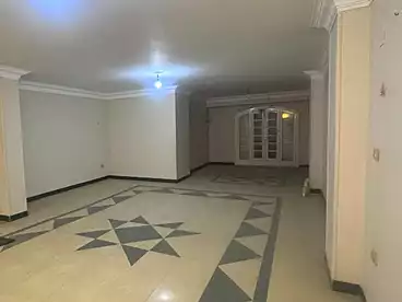 شقق للبيع في شارع محمود خاطر، حلوان، 186 متر