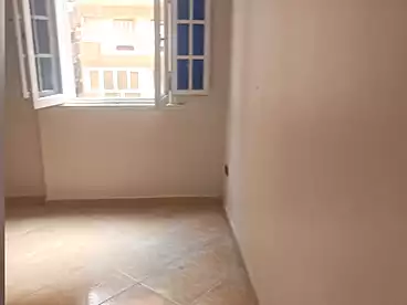 شقق للإيجار في شارع أبو قير - طريق الحرية، جناكليس، 165 متر