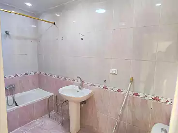 Apartments For sale in Gamal Abd El Nasir St, Sidi Beshr Bahri, 100 sqm