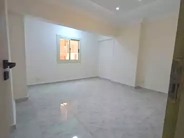 عقارات للبيع في شارع جمال عبد الناصر، سيدي بشر بحري، 135 متر