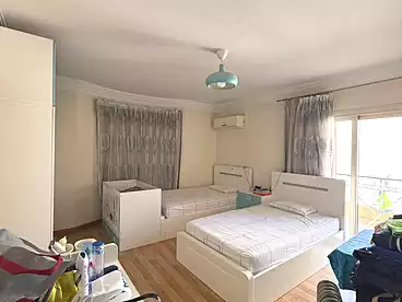 Apartments For sale in El Sheikh Mahmoud El Banna St., El Choueifat, 300 sqm