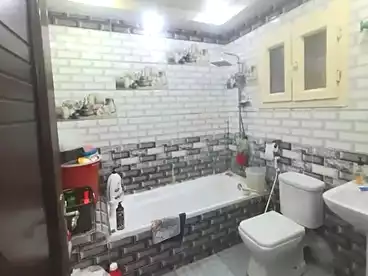شقق للبيع في شارع الزهور، البيطاش، 120 متر